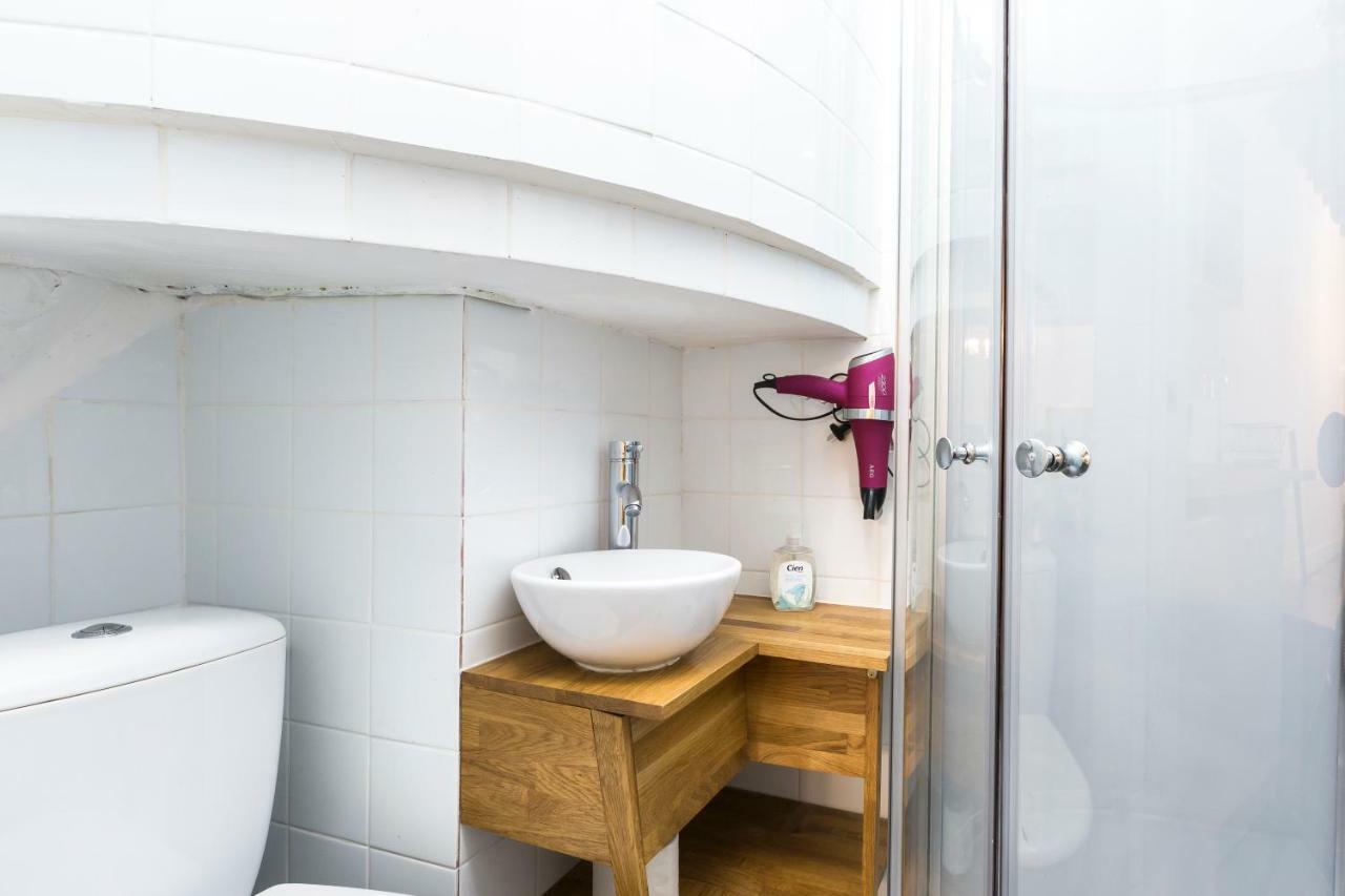Charming 20M² Near Le Marais Lägenhet Paris Exteriör bild